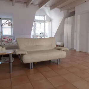 über Den Dächern Apartment